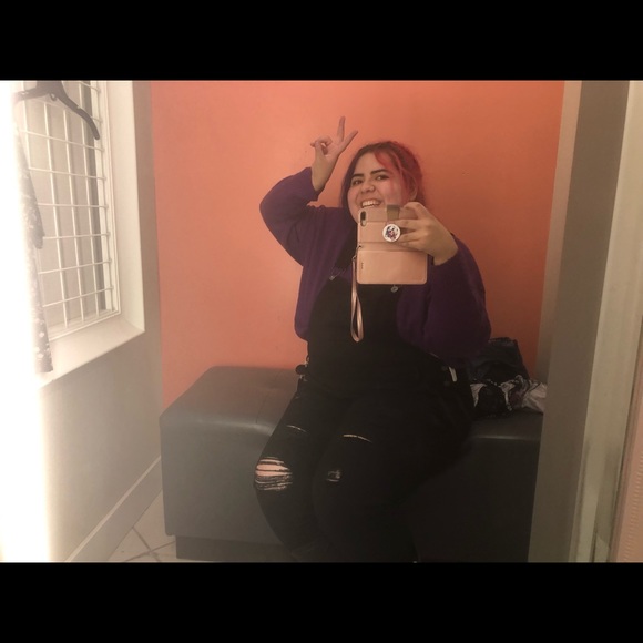 Meet your Posher, Nathalie - Picture 2 of 3